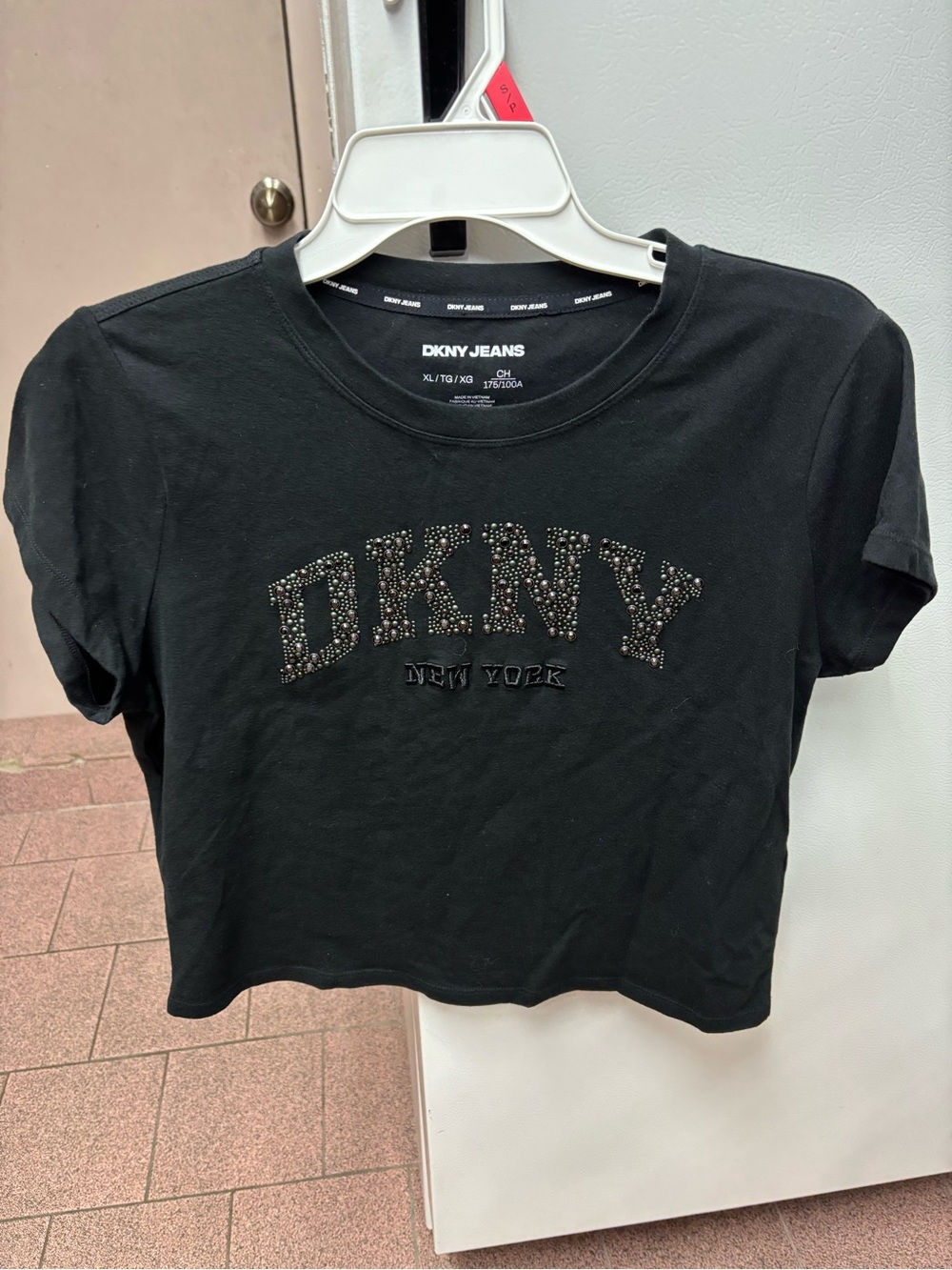 Like new DKNY rhinestone T shirt XL